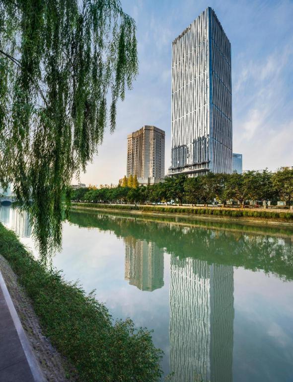 Wanda Reign Chengdu Hotel Exterior photo