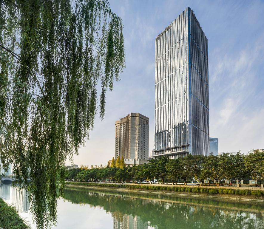 Wanda Reign Chengdu Hotel Exterior photo